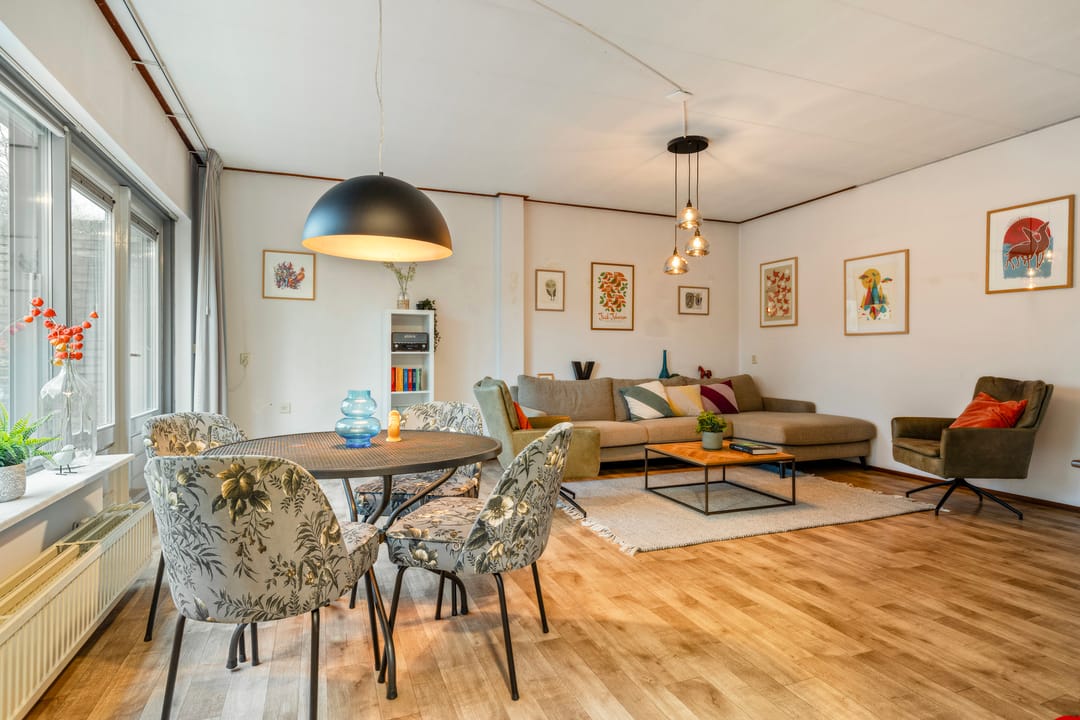 Foto 2 van Van Limburg Stirumstraat 3