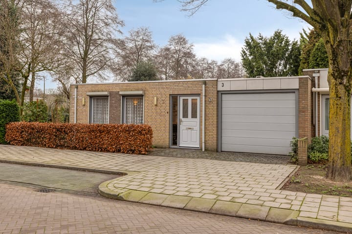 Foto 5 van Van Limburg Stirumstraat 3