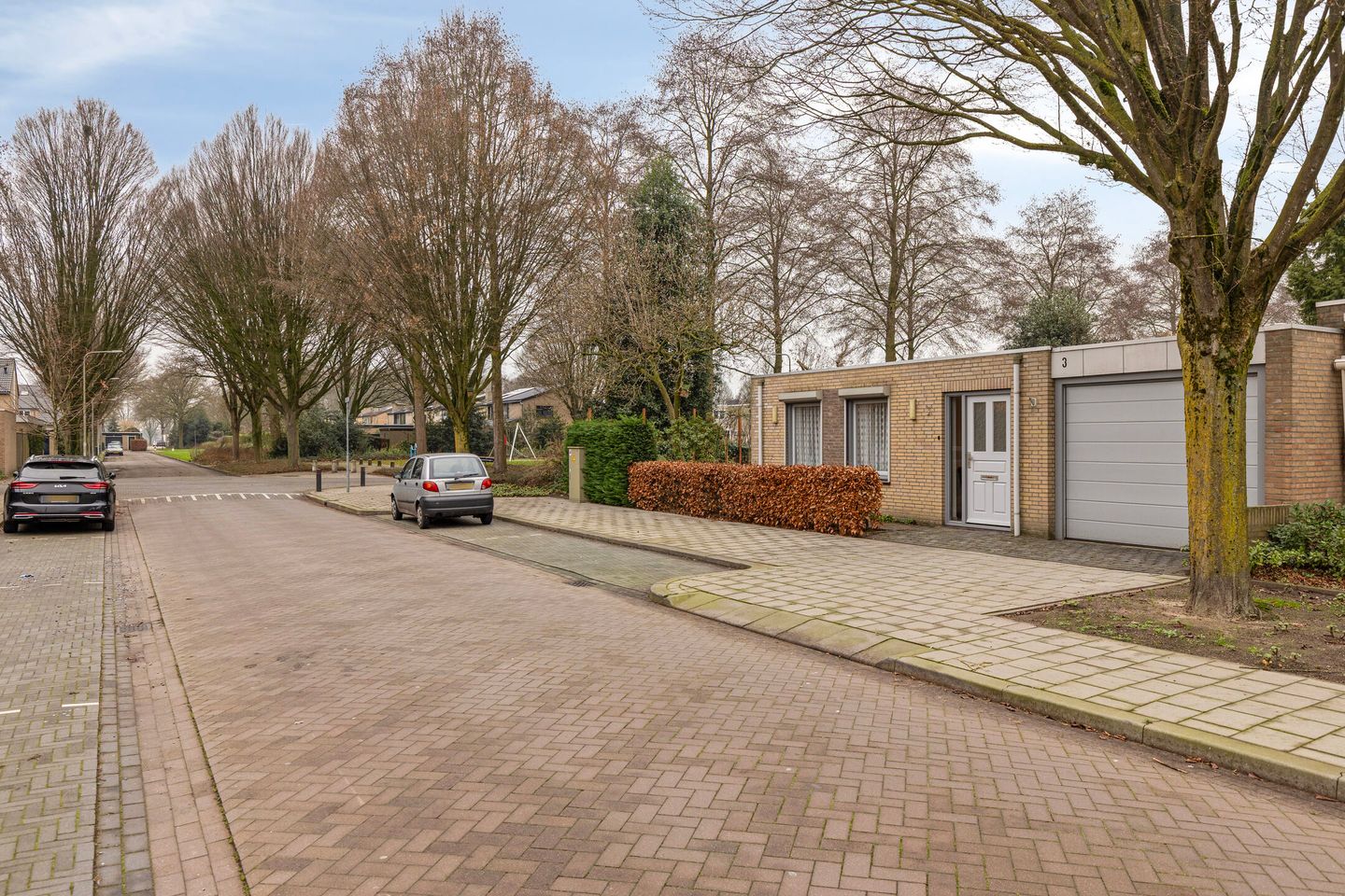 Foto 29 van Van Limburg Stirumstraat 3