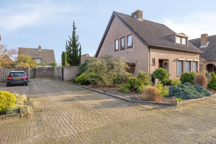 Foto 44 van St.-Janstraat 11