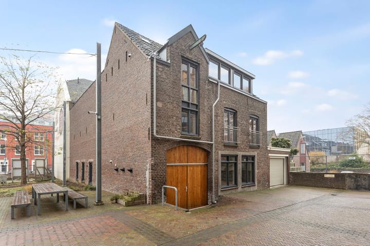 Foto 23 van Willem II Singel 21-B