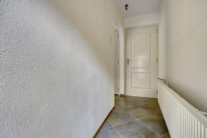 Photo 18 of Heumenseweg 11