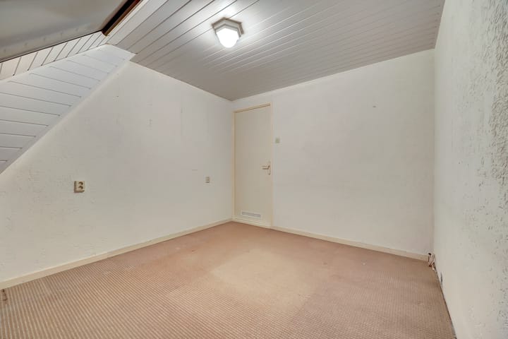 Photo 32 of Heumenseweg 11