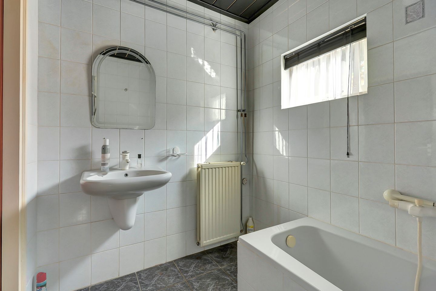 Photo 44 of Heumenseweg 11