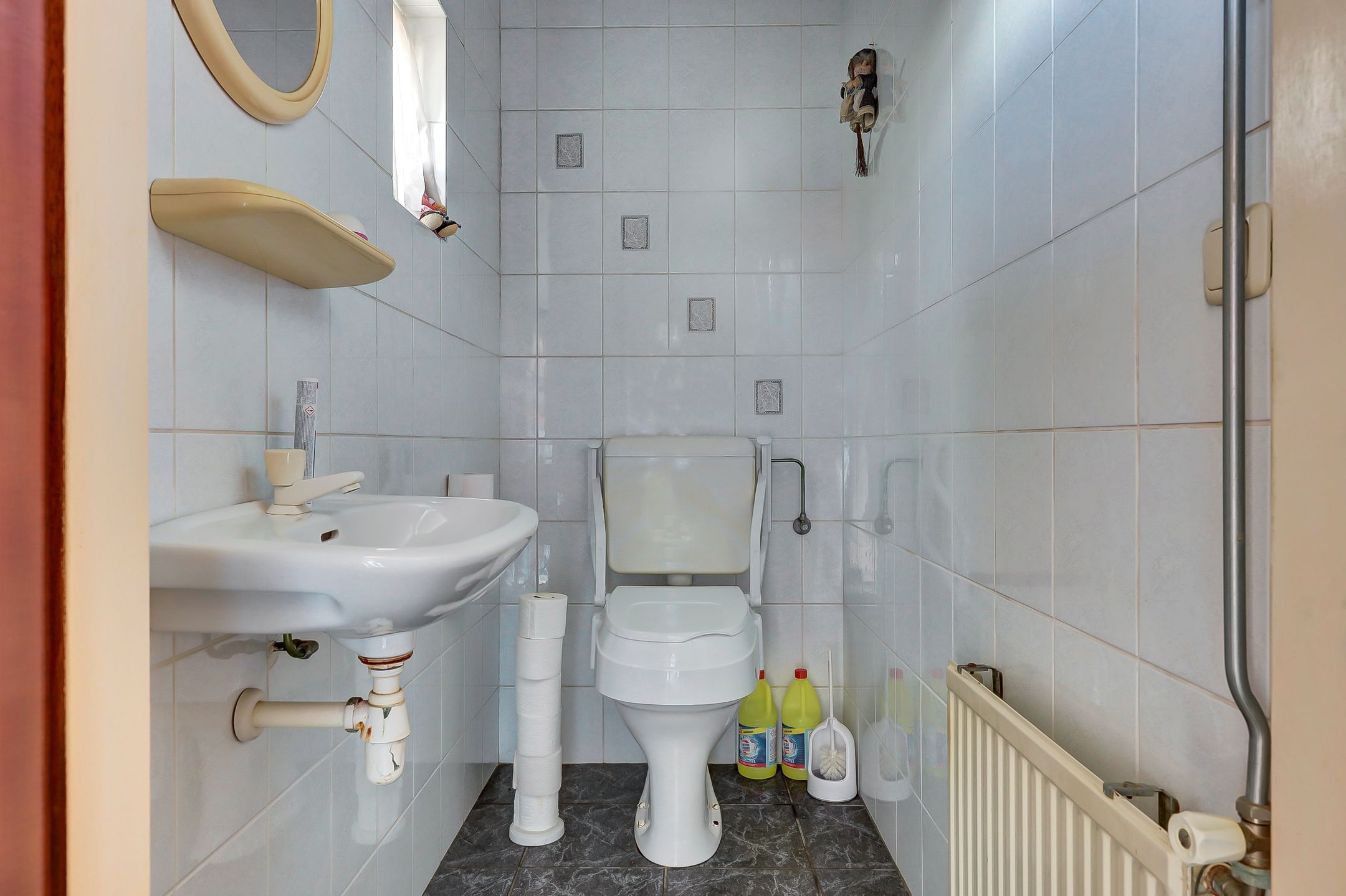 Photo 45 of Heumenseweg 11