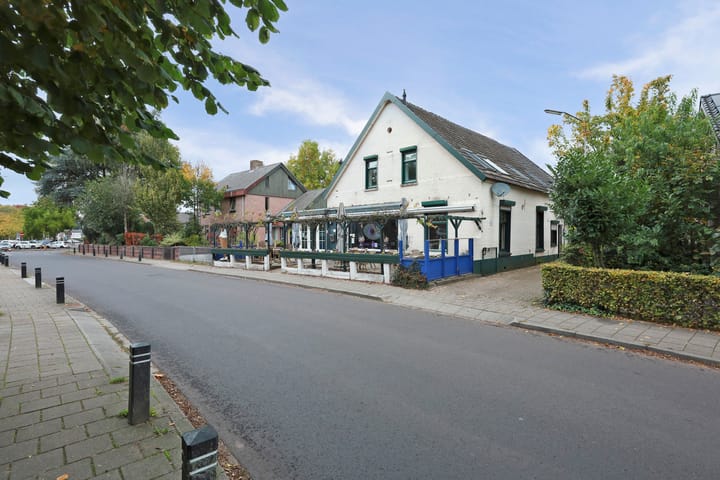 Photo 55 of Heumenseweg 11