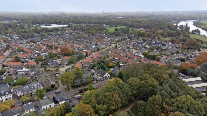 Photo 64 of Heumenseweg 11