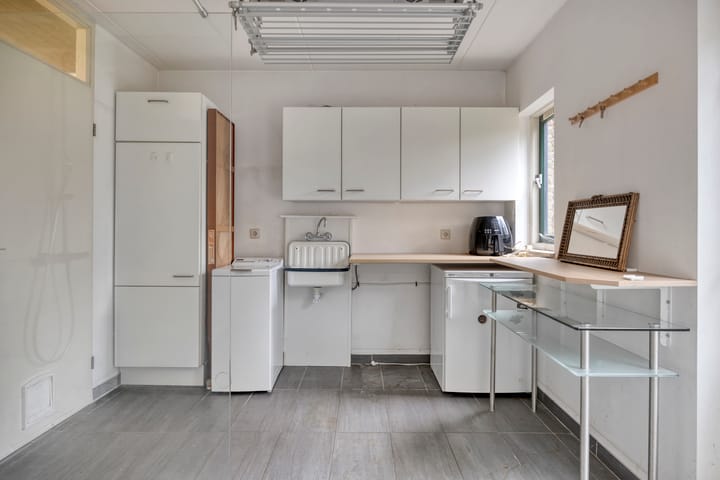 Photo 17 of Van Lidth de Jeudelaan 17