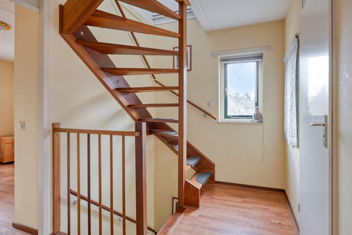 Photo 20 of Van Lidth de Jeudelaan 17