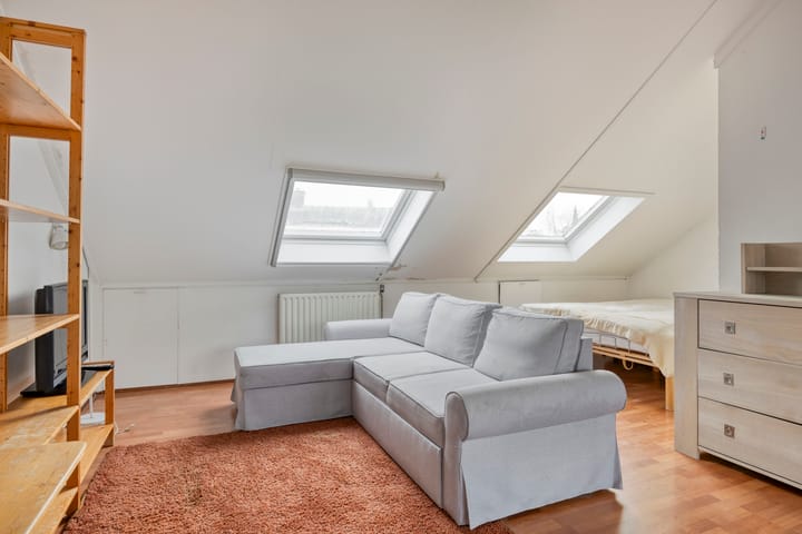 Photo 32 of Van Lidth de Jeudelaan 17