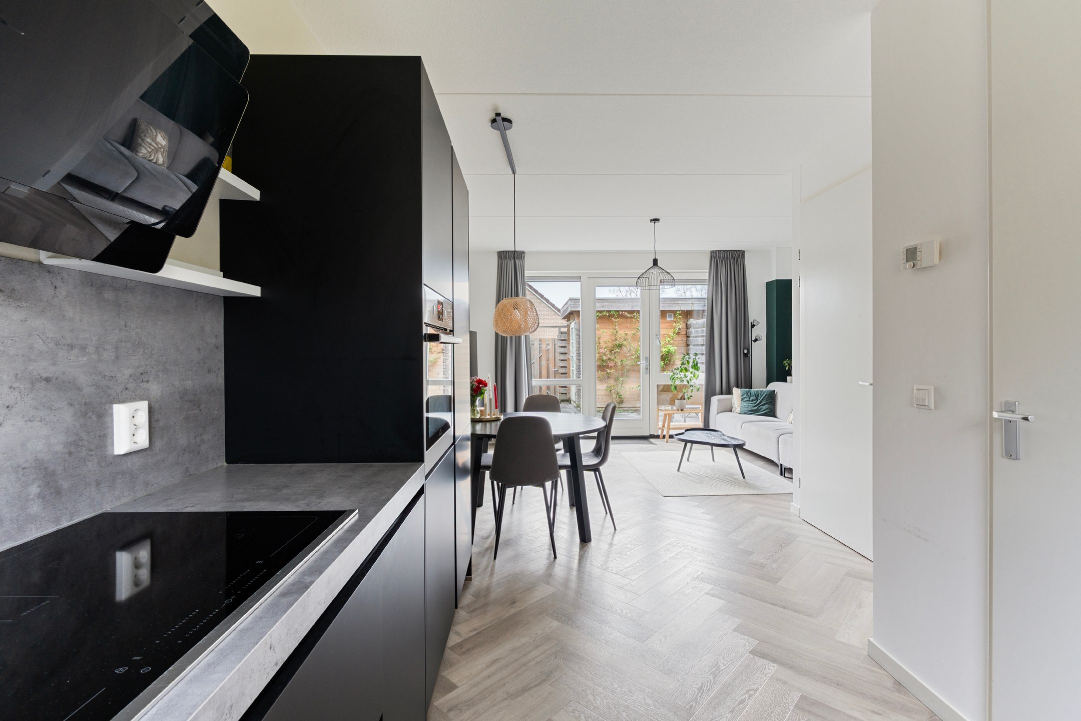 Photo 9 of Spoetnikstraat 13