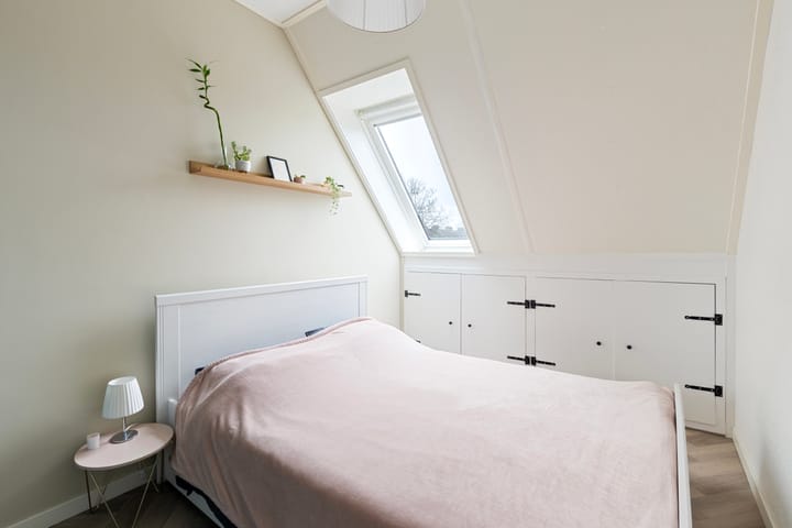 Photo 13 of Spoetnikstraat 13