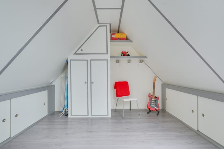 Photo 26 of Juliana Wilhelmina van der Noordaatuin 9