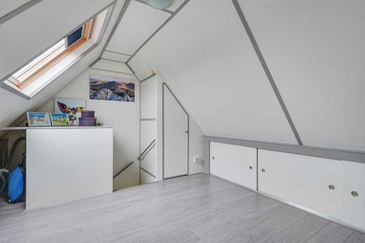 Photo 28 of Juliana Wilhelmina van der Noordaatuin 9