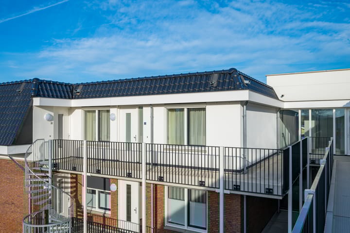 Foto 17 van Spoorstraat 34-C