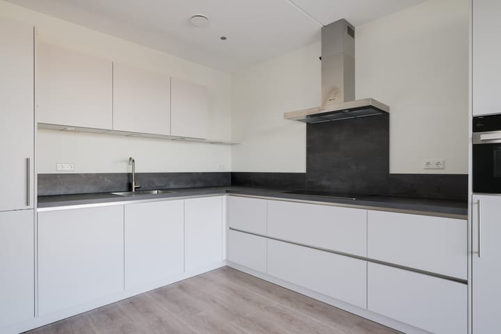 Foto 26 van Spoorstraat 34-C