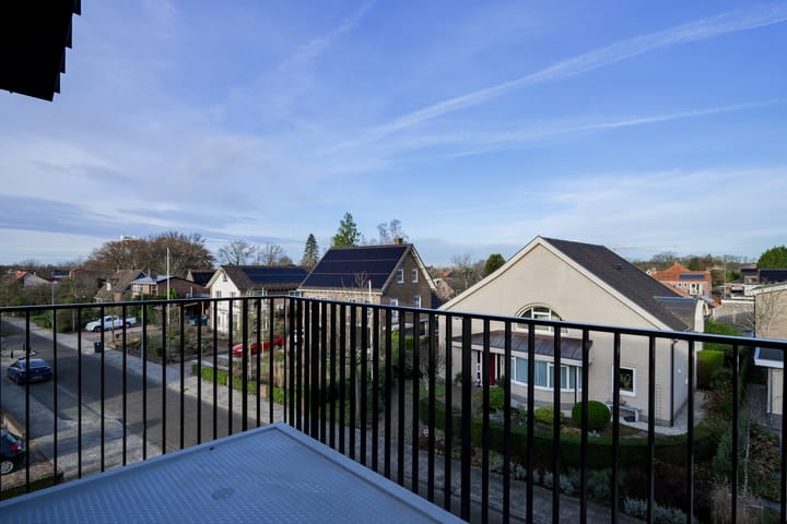 Foto 31 van Spoorstraat 34-C