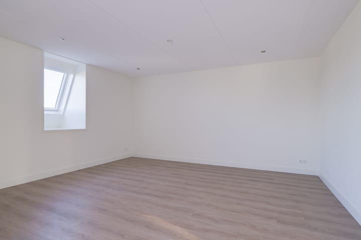 Foto 33 van Spoorstraat 34-C