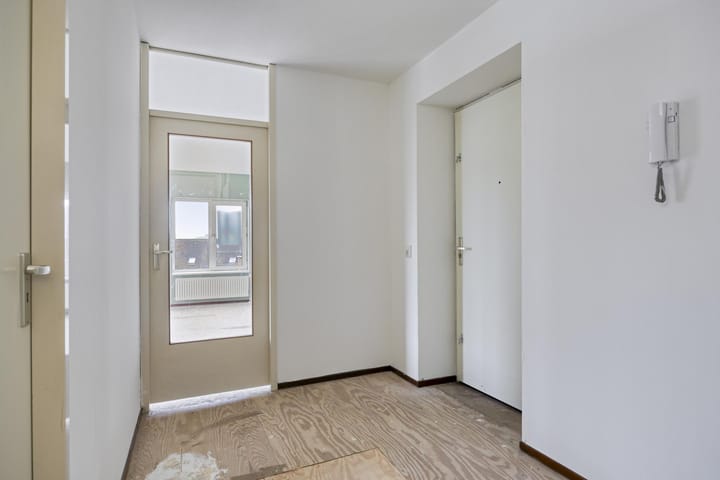 Foto 12 van Mathenesserdijk 159-G