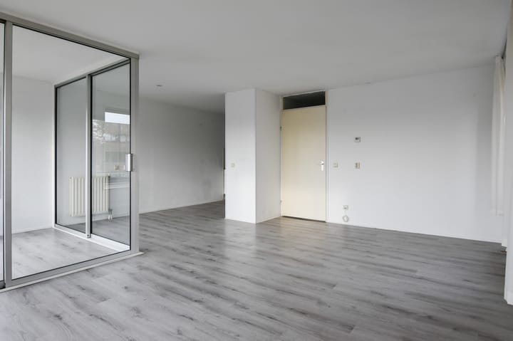 Photo 4 of Emmeline Pankhurststraat 6