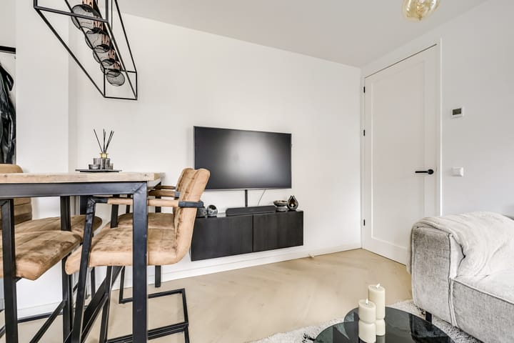 Foto 12 van Weltevredenstraat 2