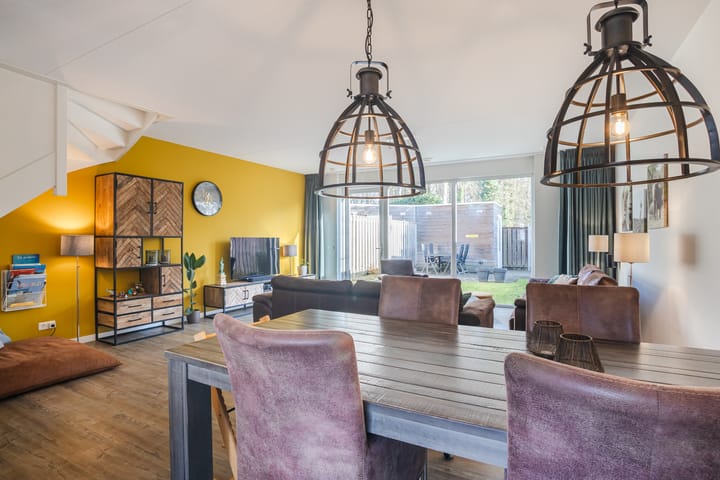 Photo 4 of Dr.v.d.Hoevenlaan 1-B