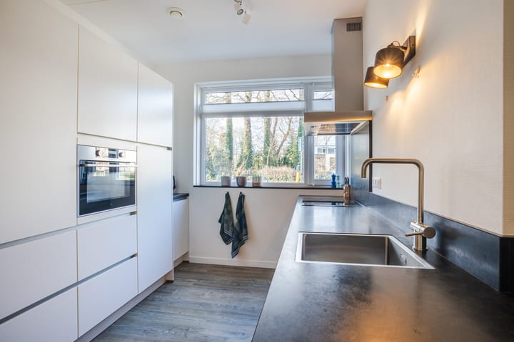 Photo 12 of Dr.v.d.Hoevenlaan 1-B