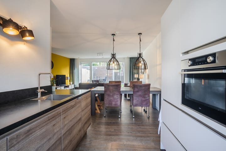 Photo 13 of Dr.v.d.Hoevenlaan 1-B