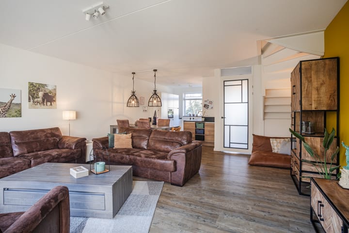 Photo 6 of Dr.v.d.Hoevenlaan 1-B