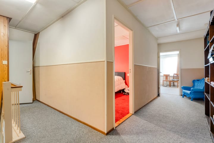 Foto 32 van Spoorstraat 11