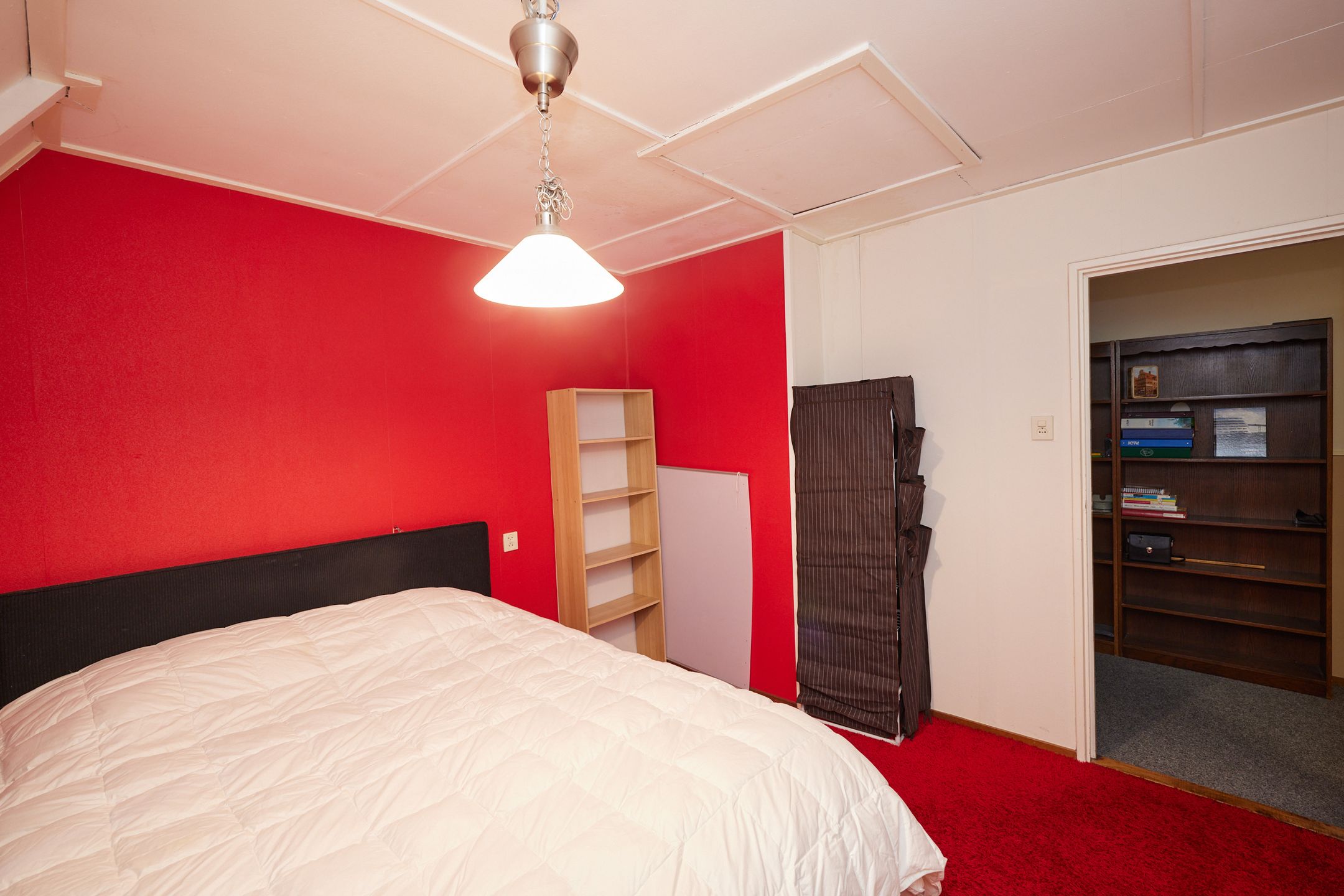 Photo 39 of Spoorstraat 11