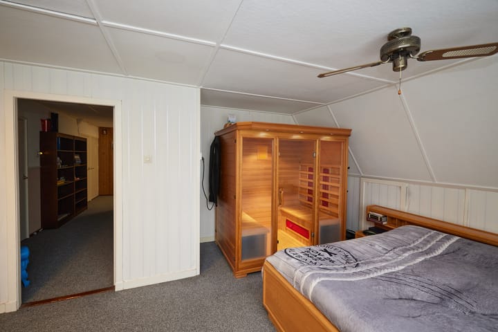 Foto 36 van Spoorstraat 11