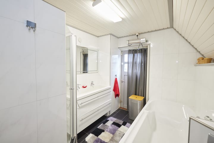 Foto 41 van Spoorstraat 11