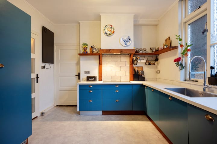 Photo 13 of Voorstraat 2