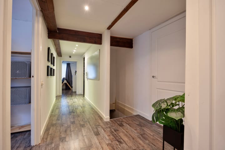 Photo 24 of Voorstraat 2