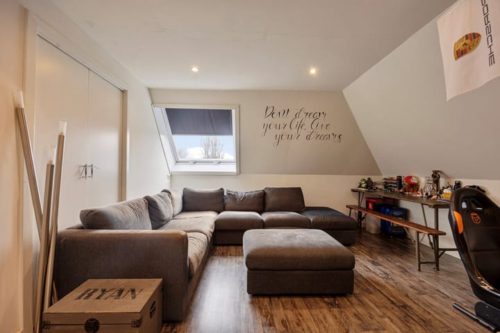 Photo 28 of Voorstraat 2