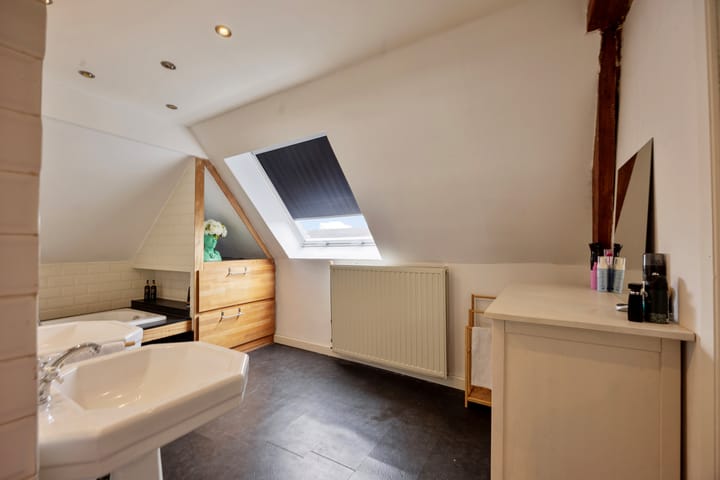 Photo 29 of Voorstraat 2