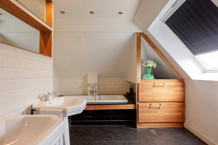 Photo 30 of Voorstraat 2