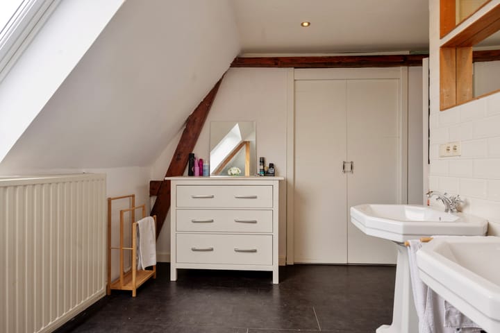 Photo 31 of Voorstraat 2