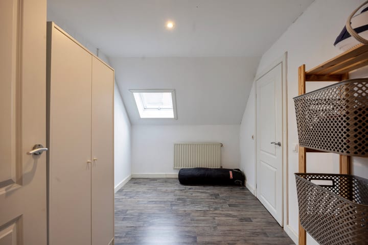 Photo 36 of Voorstraat 2