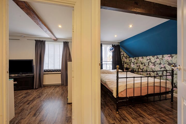 Photo 41 of Voorstraat 2