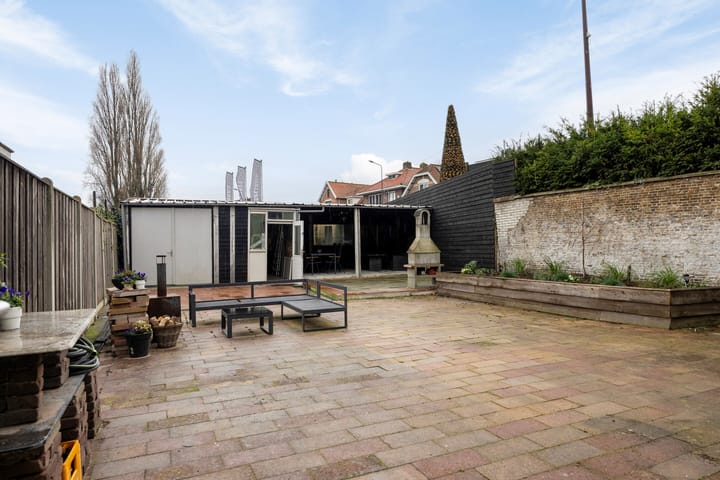 Photo 47 of Voorstraat 2