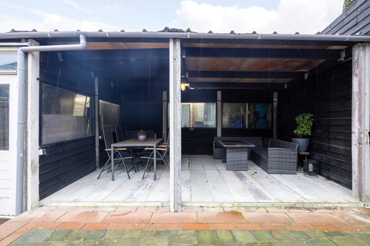 Photo 48 of Voorstraat 2