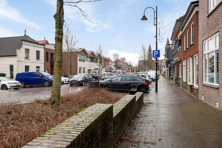 Photo 55 of Voorstraat 2