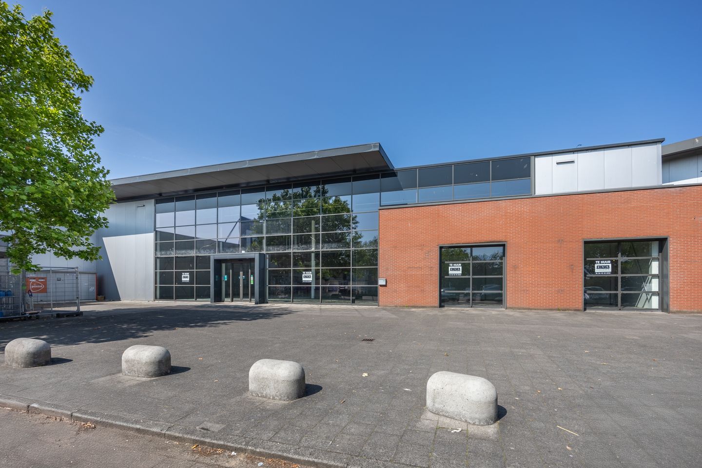 View photo 2 of Sniep 26-A