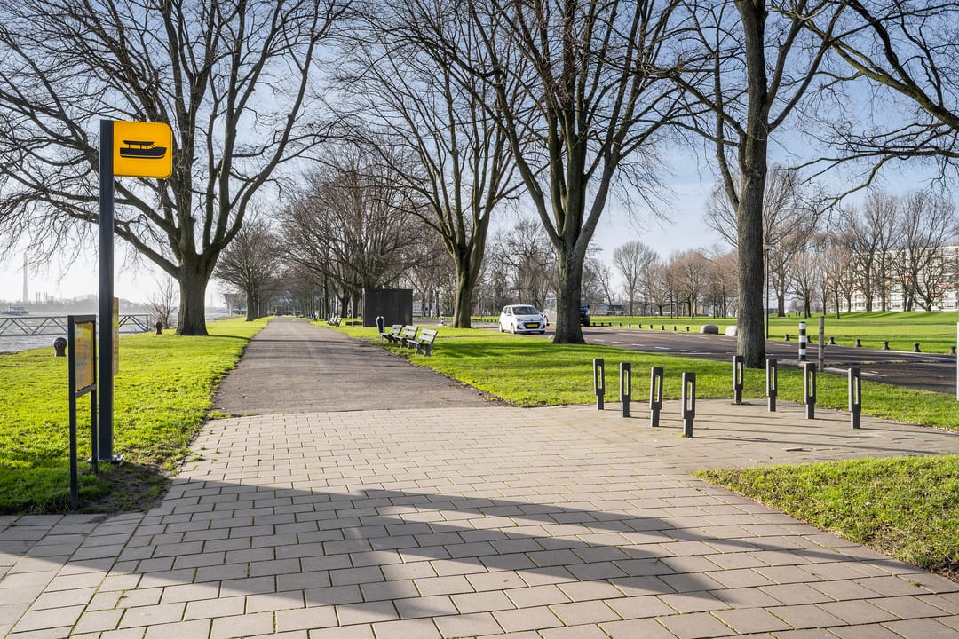 Foto 28 van Sommelsdijksestraat 12