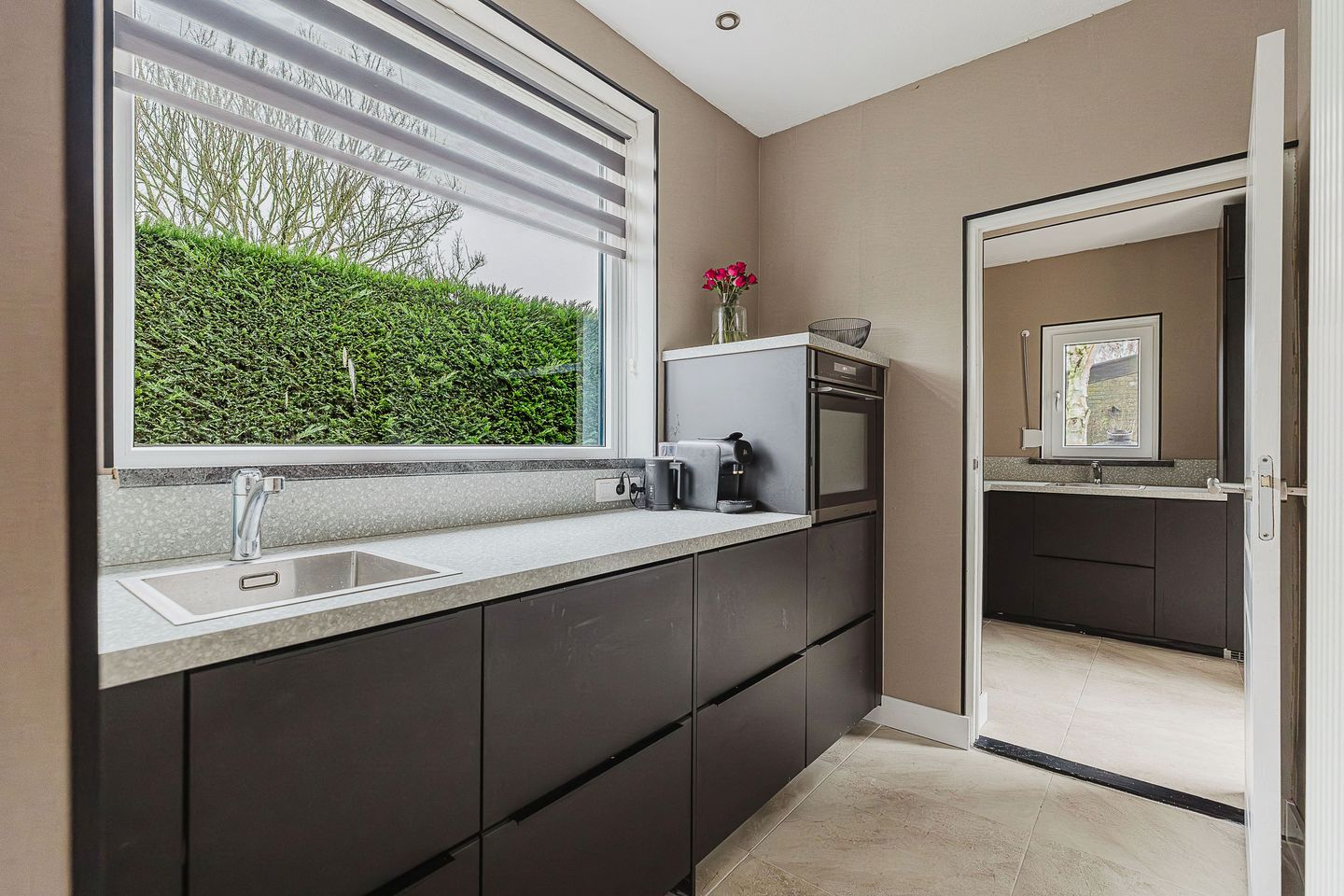 Foto 19 van Irenestraat 83