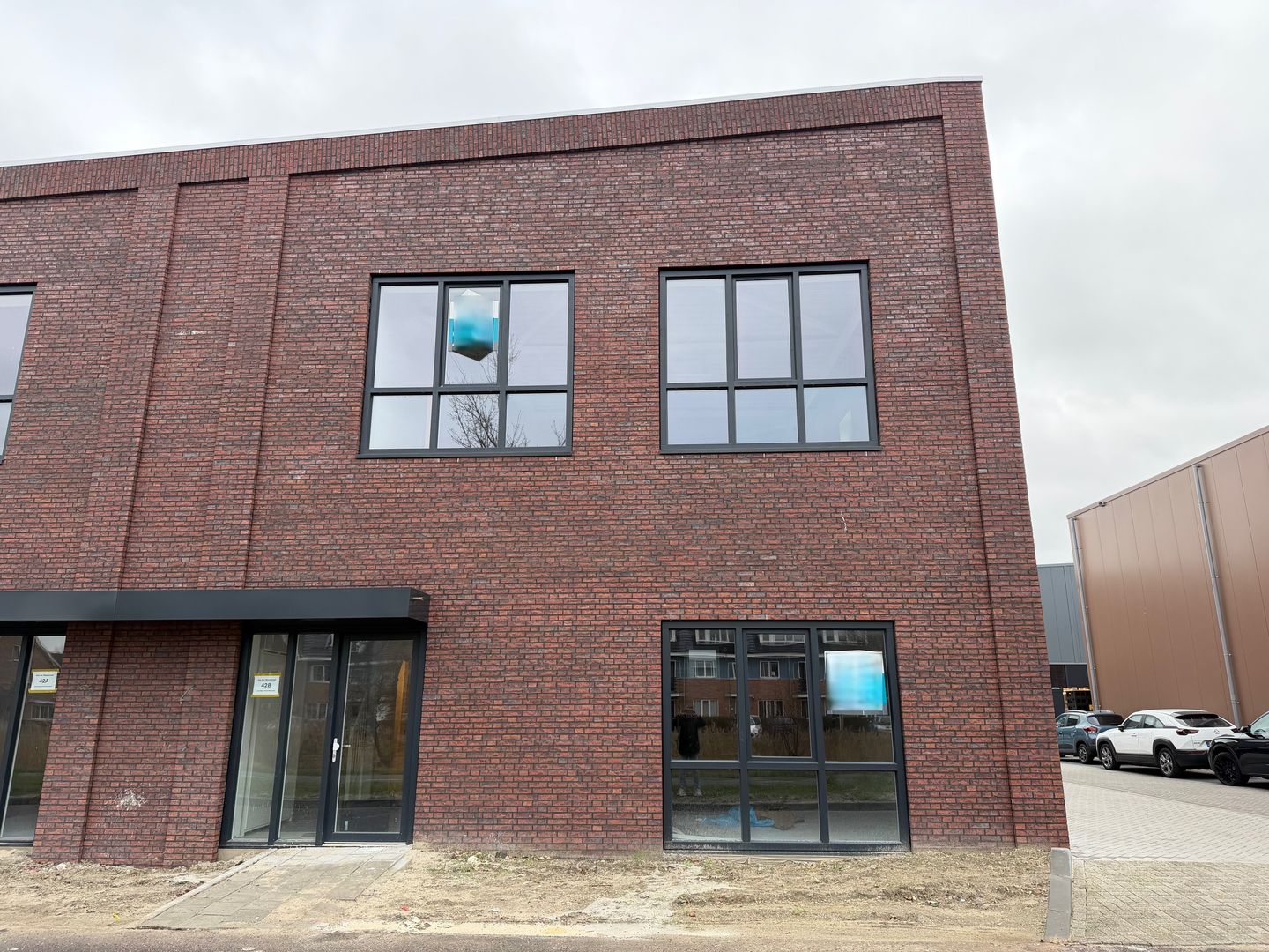 Bekijk foto 1 van Van der Waalsstraat 42-B