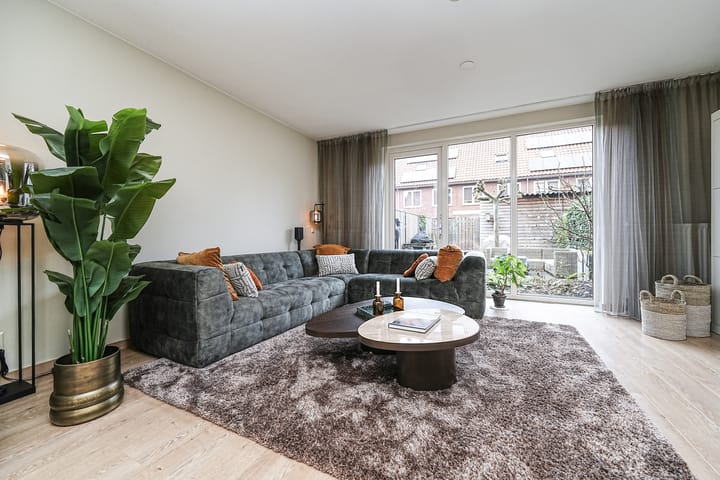 Photo 2 of Nelson Mandelastraat 8