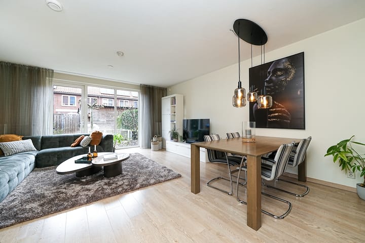 Photo 7 of Nelson Mandelastraat 8